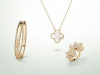 Ювелирный премиум ломбард Киева - оценка и залог изделий Cartier и Van Cleef & Arpels!