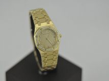 AUDEMARS PIGUET - Lady&rsquo;s Yellow Gold ROYAL OAK - Diamond Bezel