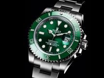 Rolex 116610LV Green Submariner "Hulk"