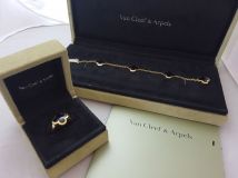 Van Cleef & Arpels Pure Alhambra ring � Pure Alhambra bracelet, 4 motifs