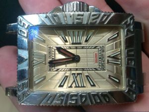 ��������� ��������� ������� ����� Roger Dubuis � �����